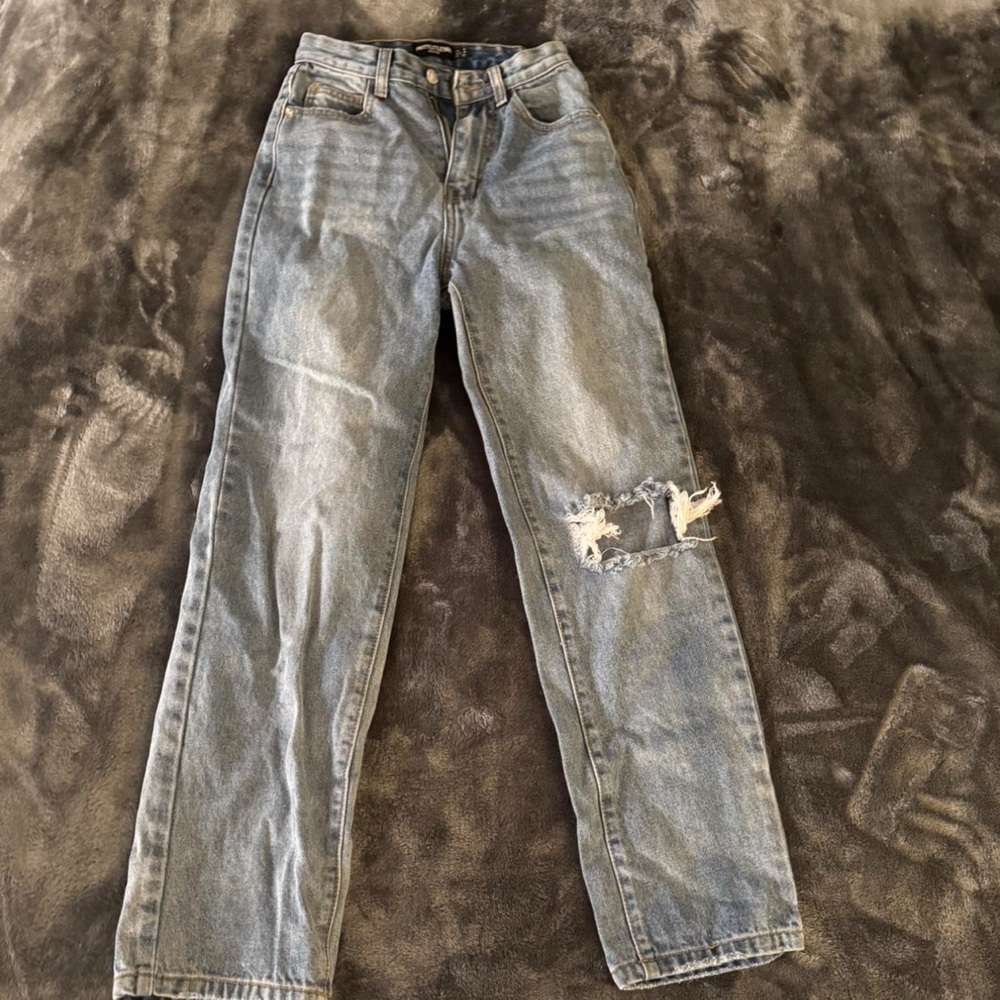 PrettyLittleThing Blue Denim Jeans